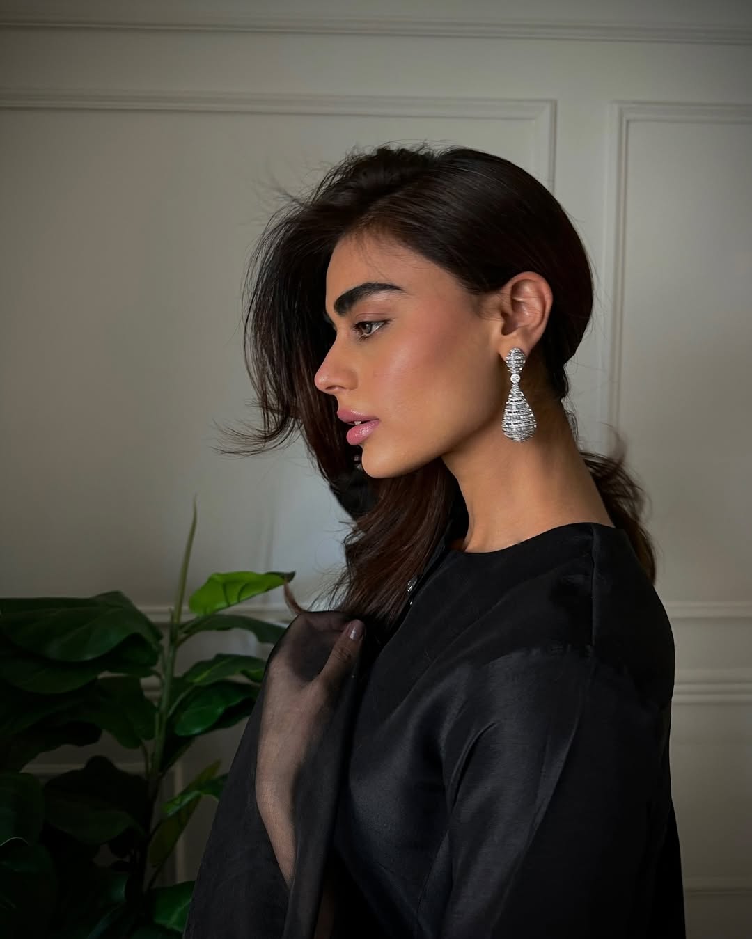 Ava