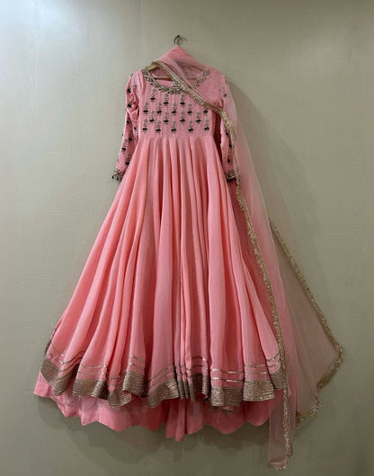 Zohra Pink