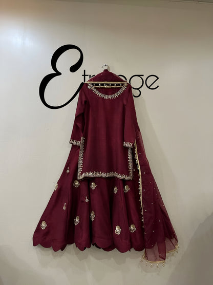 Elif Maroon